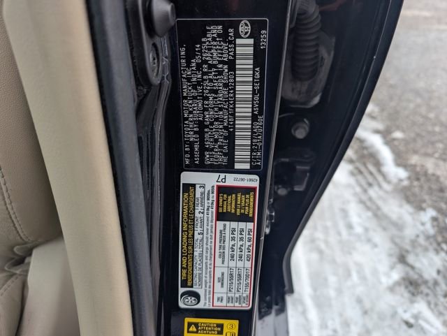 Used 2014 Toyota Camry XLE w/ Leather Package image 28