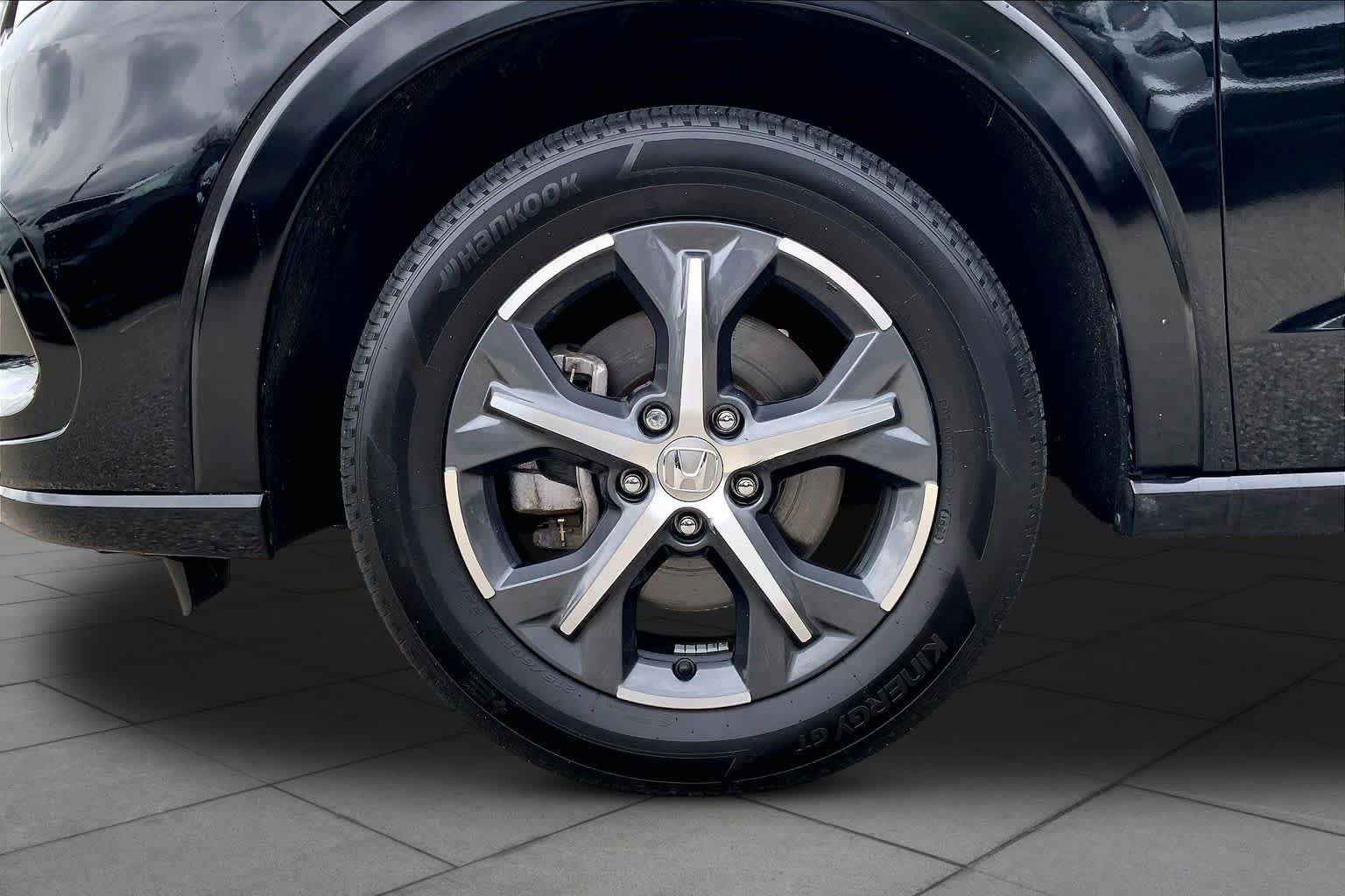 Used 2024 Honda HR-V EX-L image 11