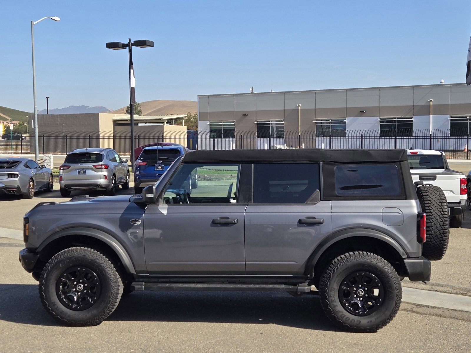 Certified 2023 Ford Bronco Wildtrak image 7