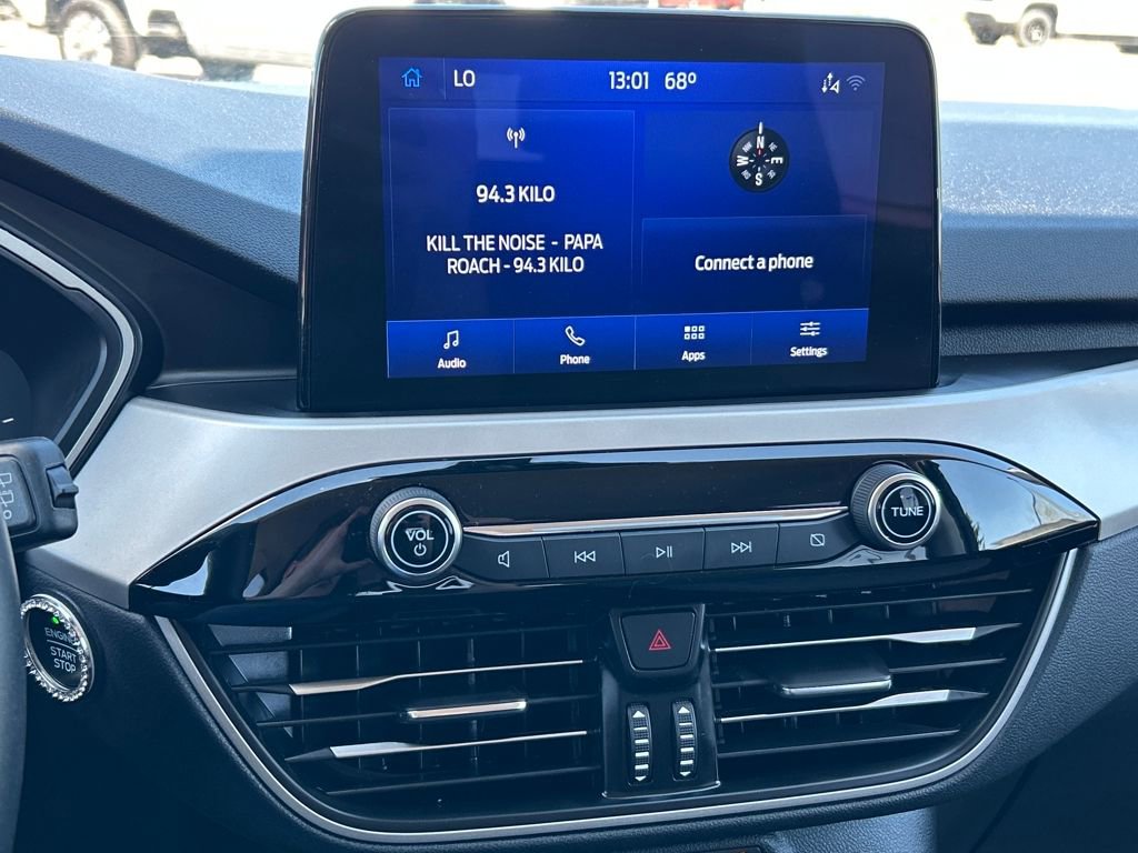 Used 2022 Ford Escape SE w/ SE Sport Appearance Package image 12