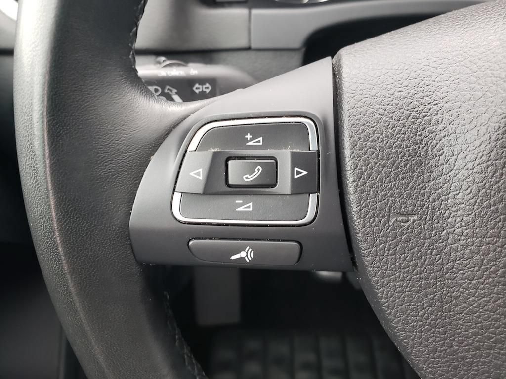 Used 2017 Volkswagen Tiguan Wolfsburg Edition AWD/4WD image 13