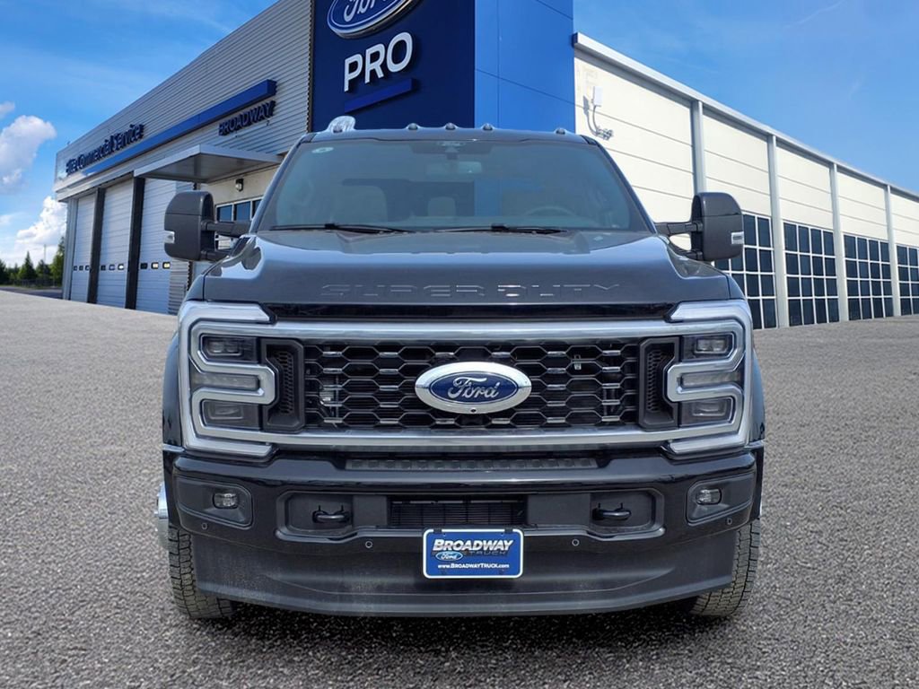 New 2025 Ford F450 Platinum image 28
