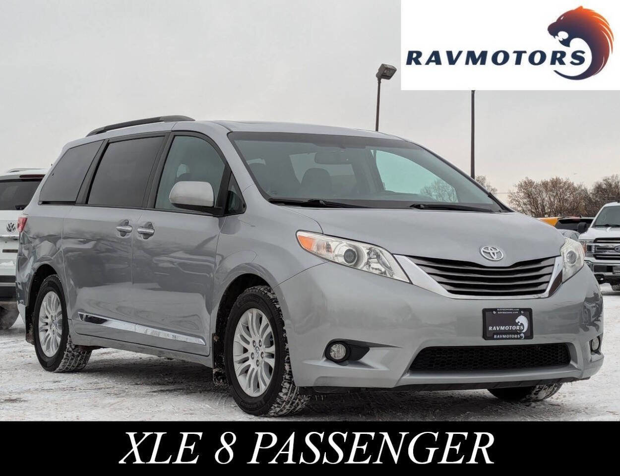 Used 2017 Toyota Sienna XLE w/ XLE Navigation Package