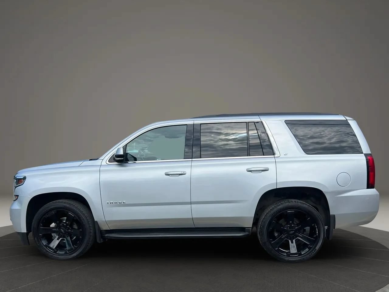 Used 2019 Chevrolet Tahoe LT AWD/4WD image 8