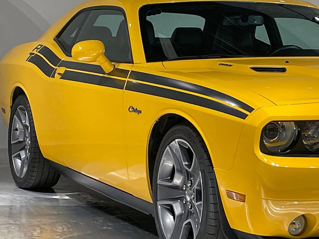 Used 2012 Dodge Challenger R/T RWD image 10