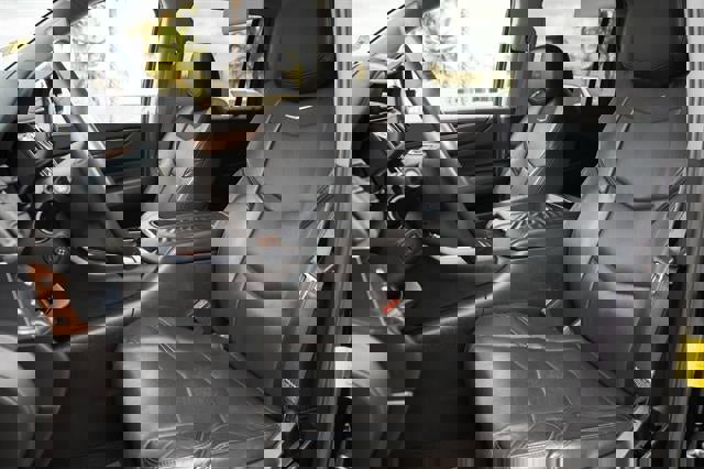 Used 2017 Cadillac Escalade ESV Premium Luxury image 16