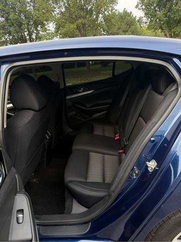 Used 2016 Nissan Maxima 3.5 S image 11