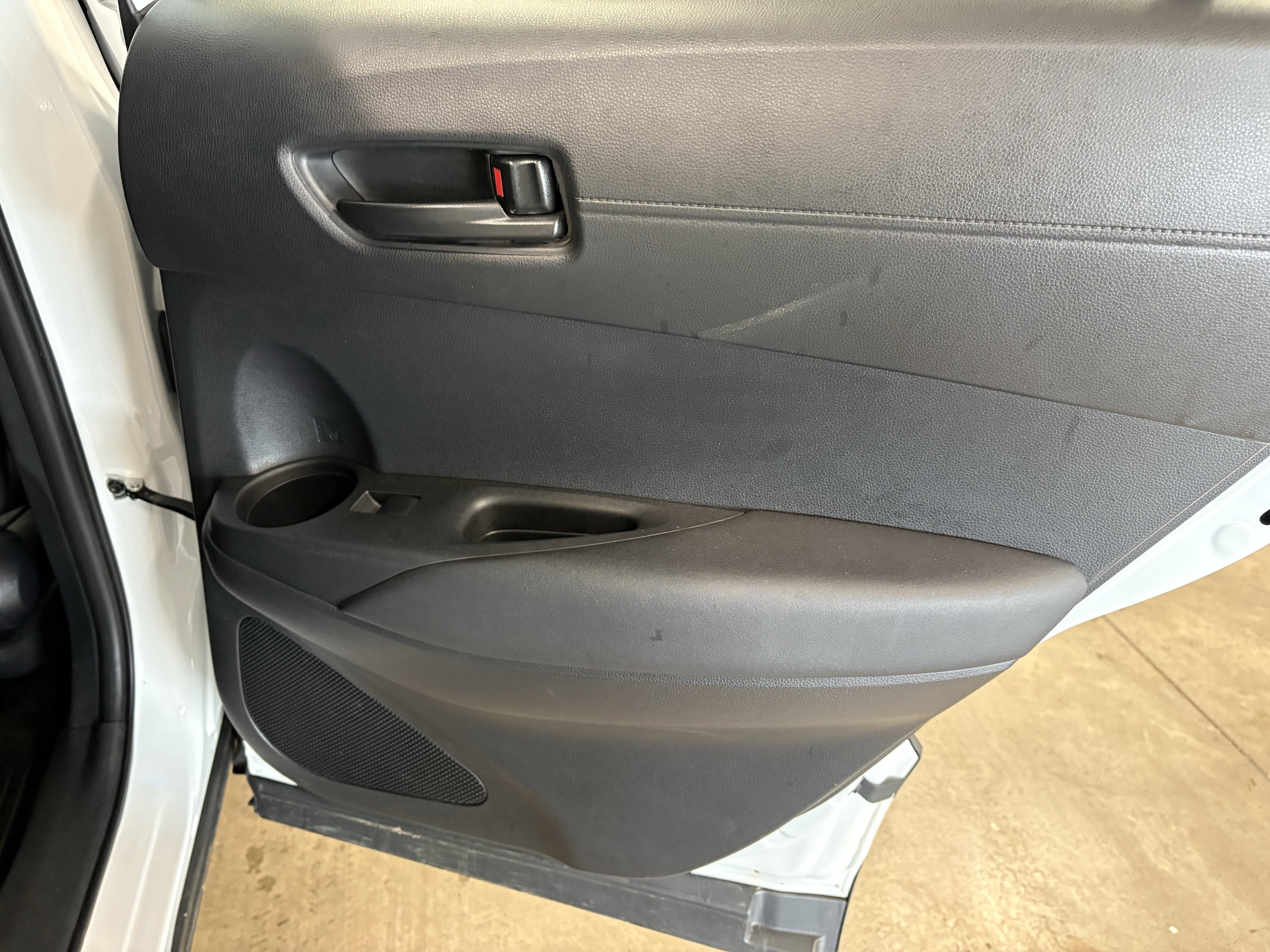 Certified 2024 Toyota Corolla Cross LE image 34