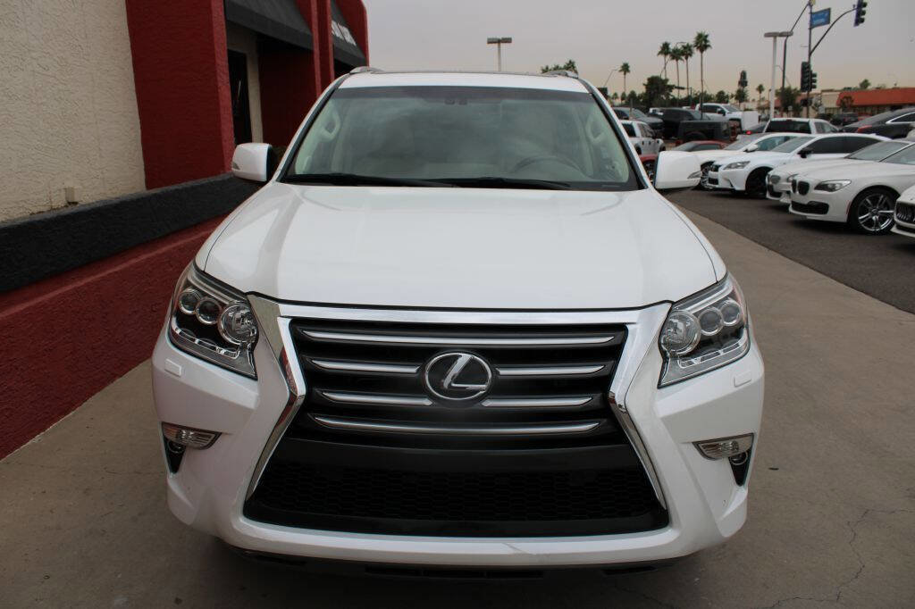 Used 2019 Lexus GX 460 Premium w/ Premium Package image 5