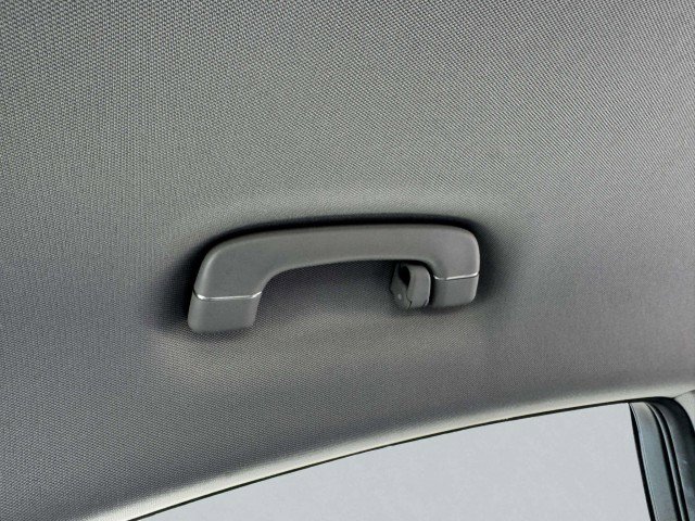 Used 2019 Genesis G80 3.8 image 45