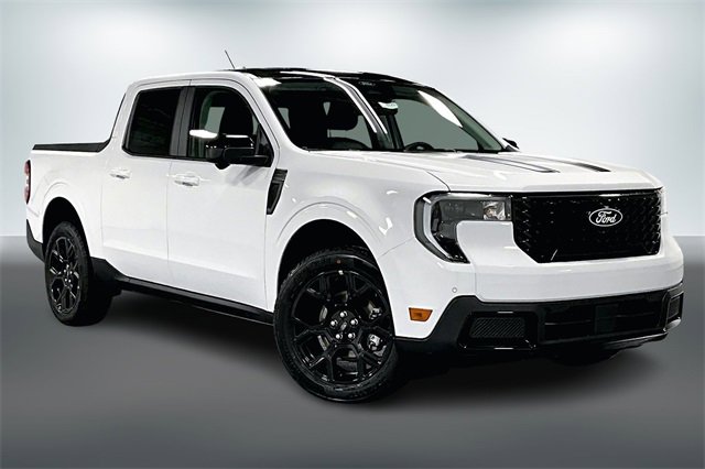 New 2026 Ford Maverick Lariat w/ Black Appearance Package