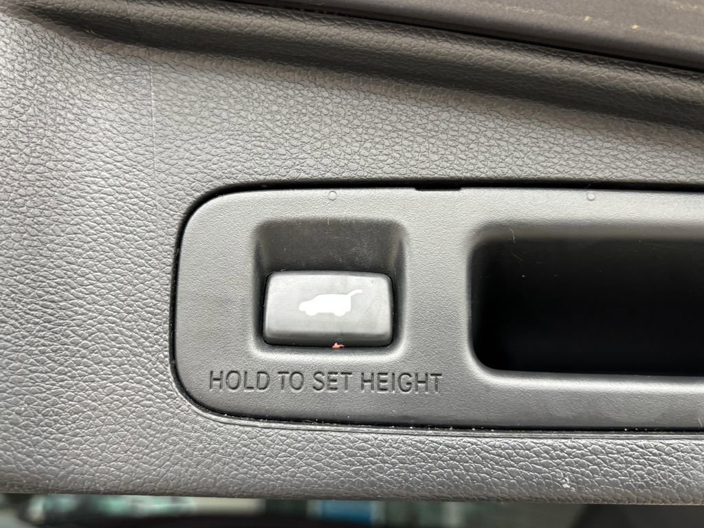 Used 2020 Honda CR-V Touring image 29