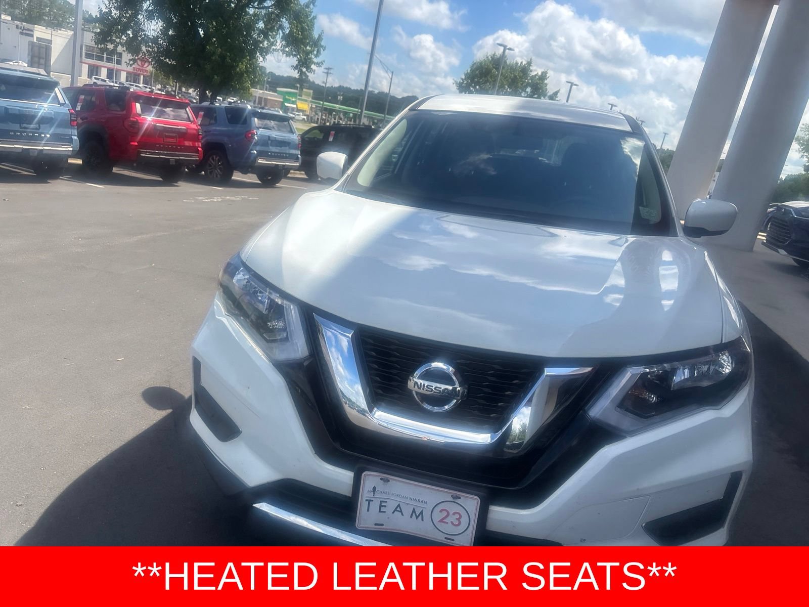 Used 2017 Nissan Rogue S AWD/4WD image 2