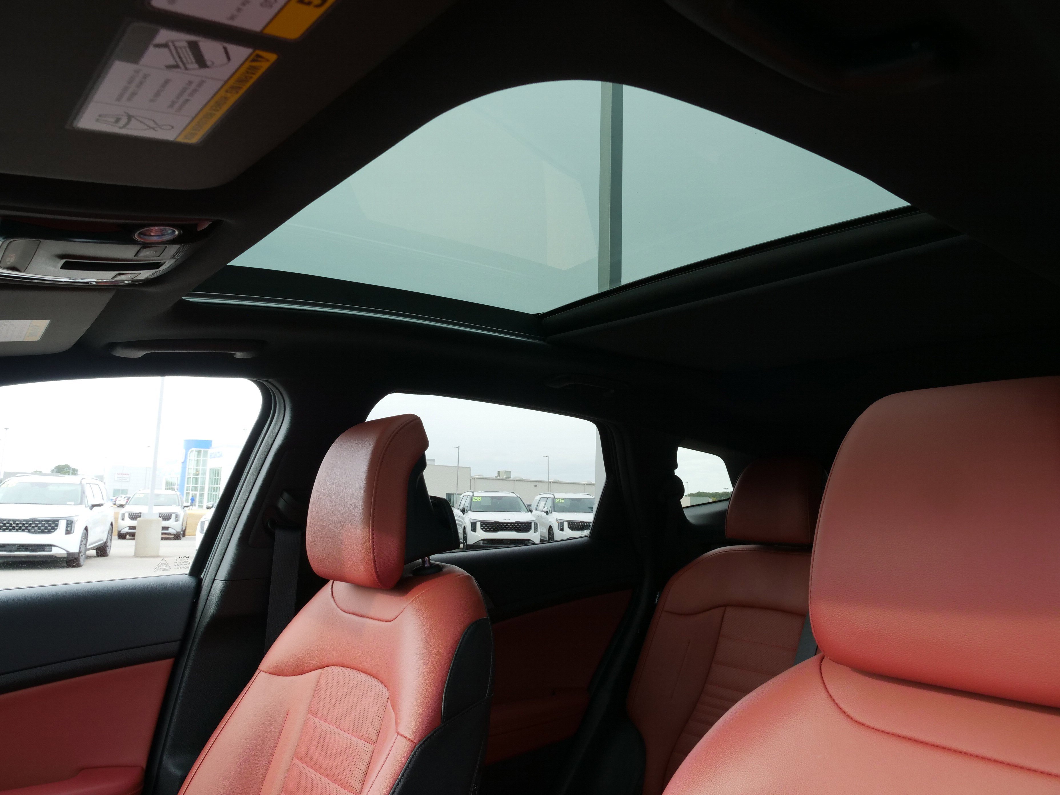 Certified 2025 Kia Sportage SX image 29