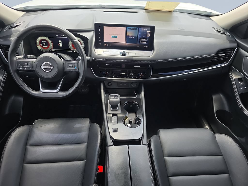 Used 2024 Nissan Rogue SL FWD image 12