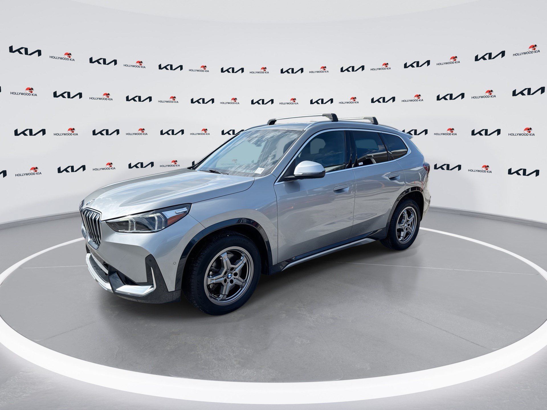 Used 2024 BMW X1 xDrive28i AWD/4WD image 4