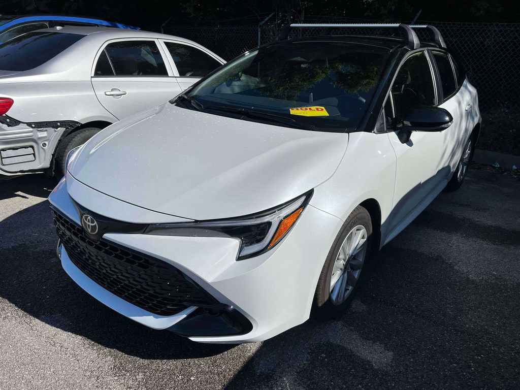 Used 2026 Toyota Corolla SE FWD image 4