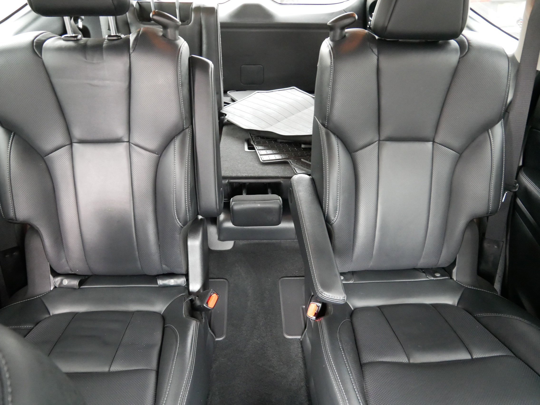 Certified 2023 Subaru Ascent Limited w/ Technology Package image 13