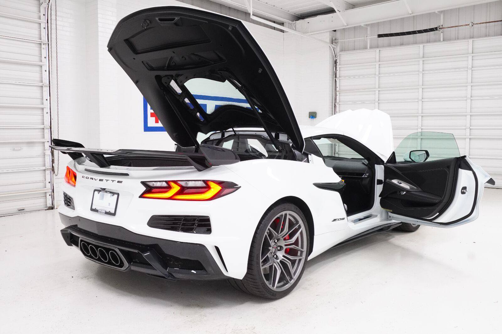 New 2027 Chevrolet Corvette Z06 RWD image 37