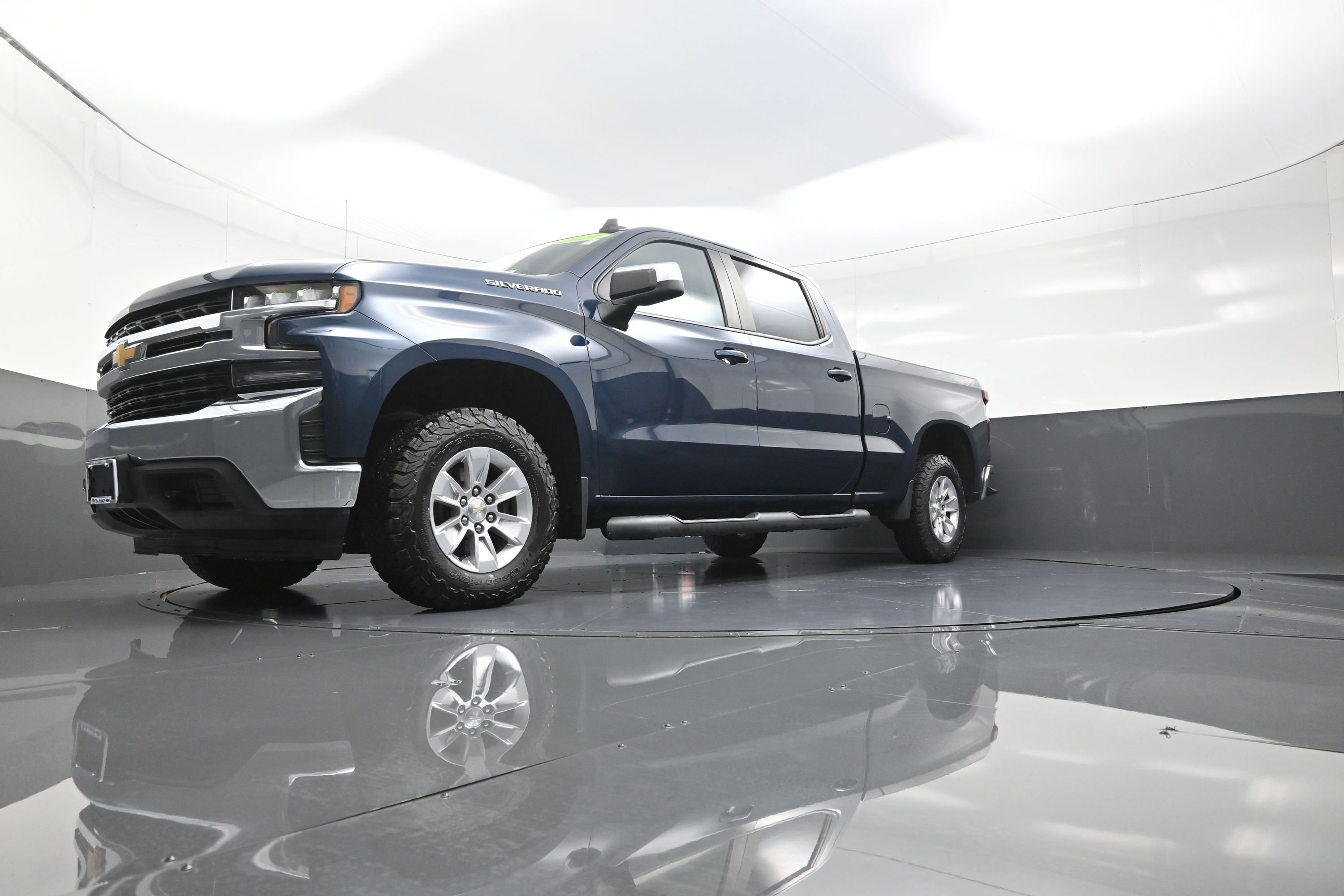 Used 2020 Chevrolet Silverado 1500 LT w/ Convenience Package image 11