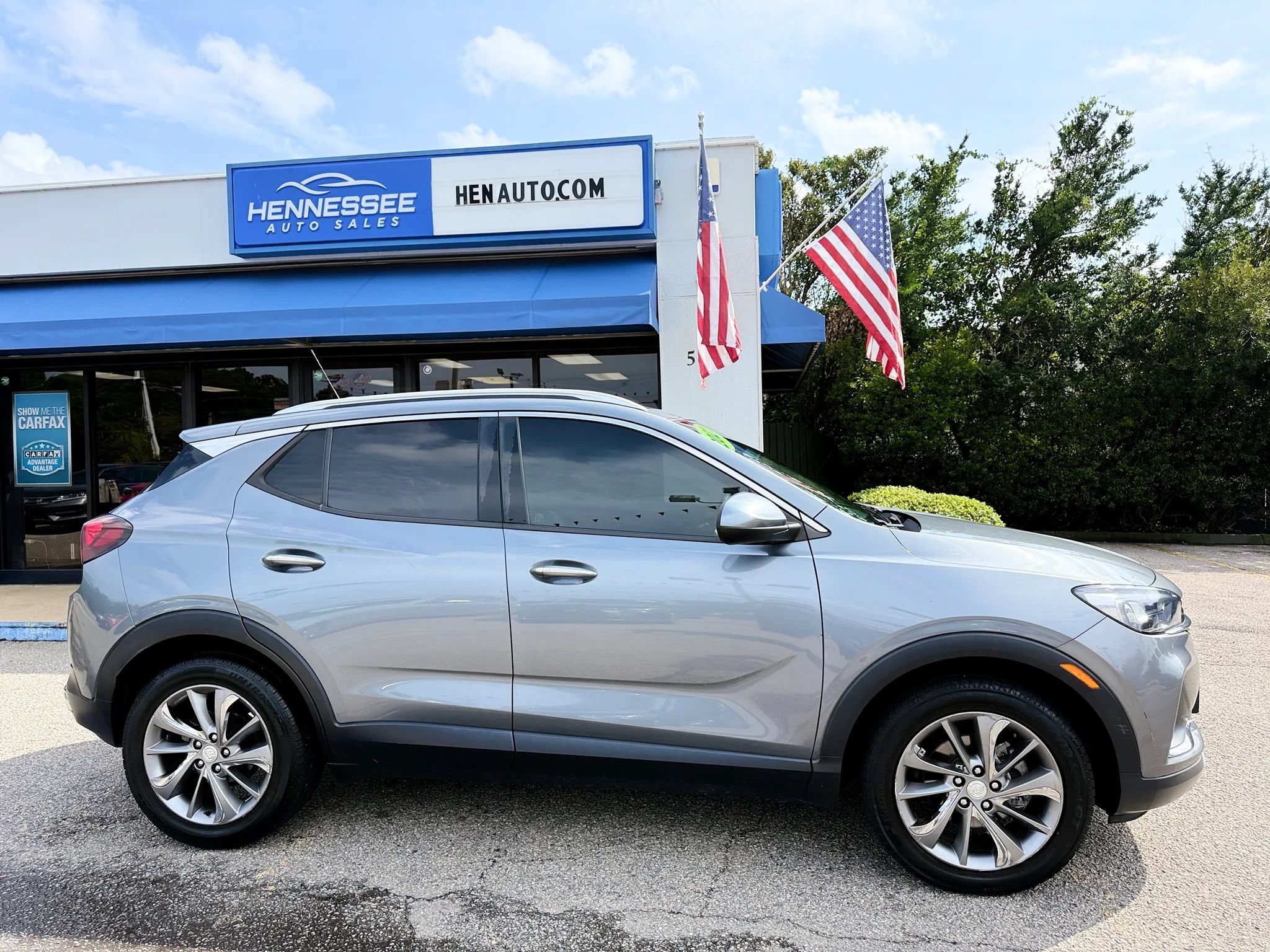 Used 2021 Buick Encore GX Essence w/ Experience Buick Package FWD image 29