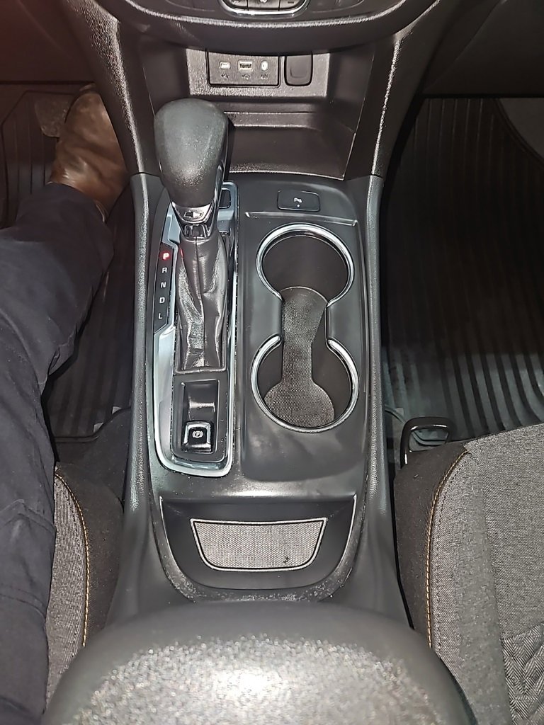 Used 2024 Chevrolet Equinox LT image 19