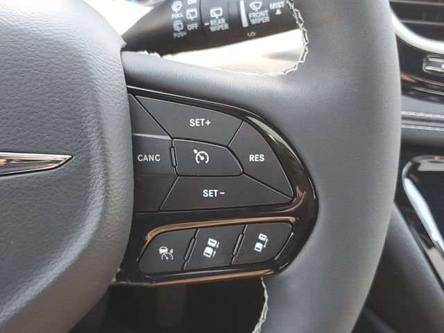 New 2026 Chrysler Pacifica Limited w/ S Appearance Package AWD/4WD image 23