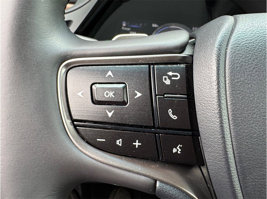 Used 2023 Lexus ES 300h w/ Premium Package FWD image 14