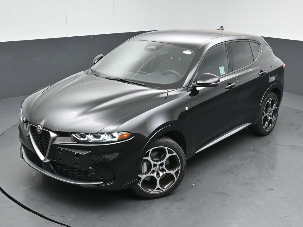 Used 2024 Alfa Romeo Tonale Ti w/ Premium Interior Package image 41