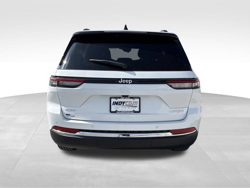 New 2026 Jeep Grand Cherokee Laredo AWD/4WD image 5