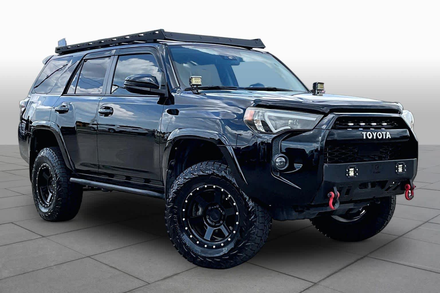 Used 2020 Toyota 4Runner SR5 Premium AWD/4WD image 3