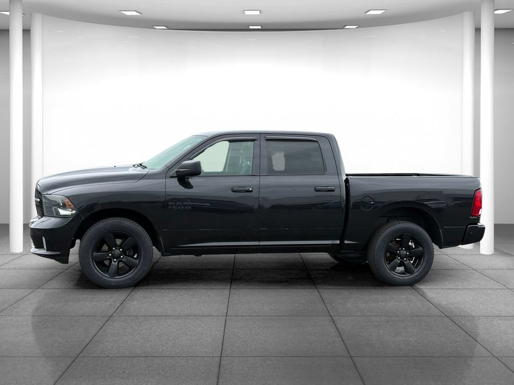 Used 2016 RAM 1500 Express w/ Black Ram 1500 Express Group AWD/4WD image 4
