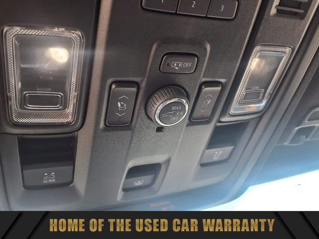 Used 2021 Chevrolet Suburban Premier w/ Premium Package image 29