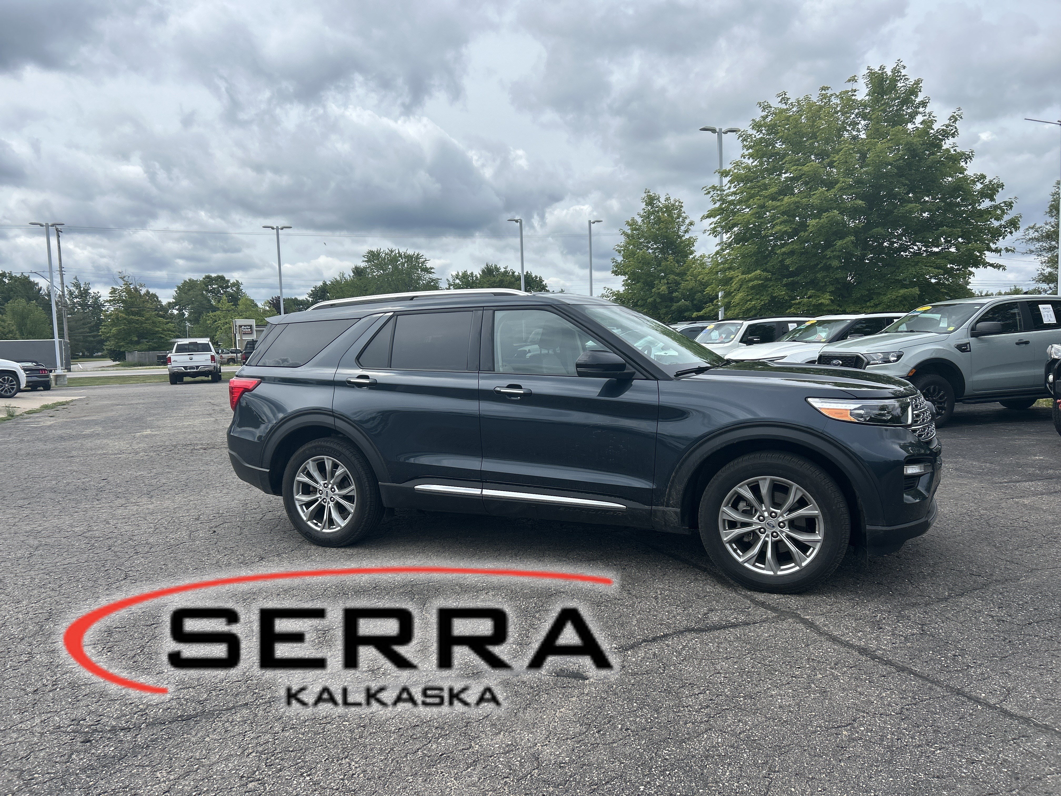 Used 2024 Ford Explorer Limited w/ Equipment Group 301A AWD/4WD image 1