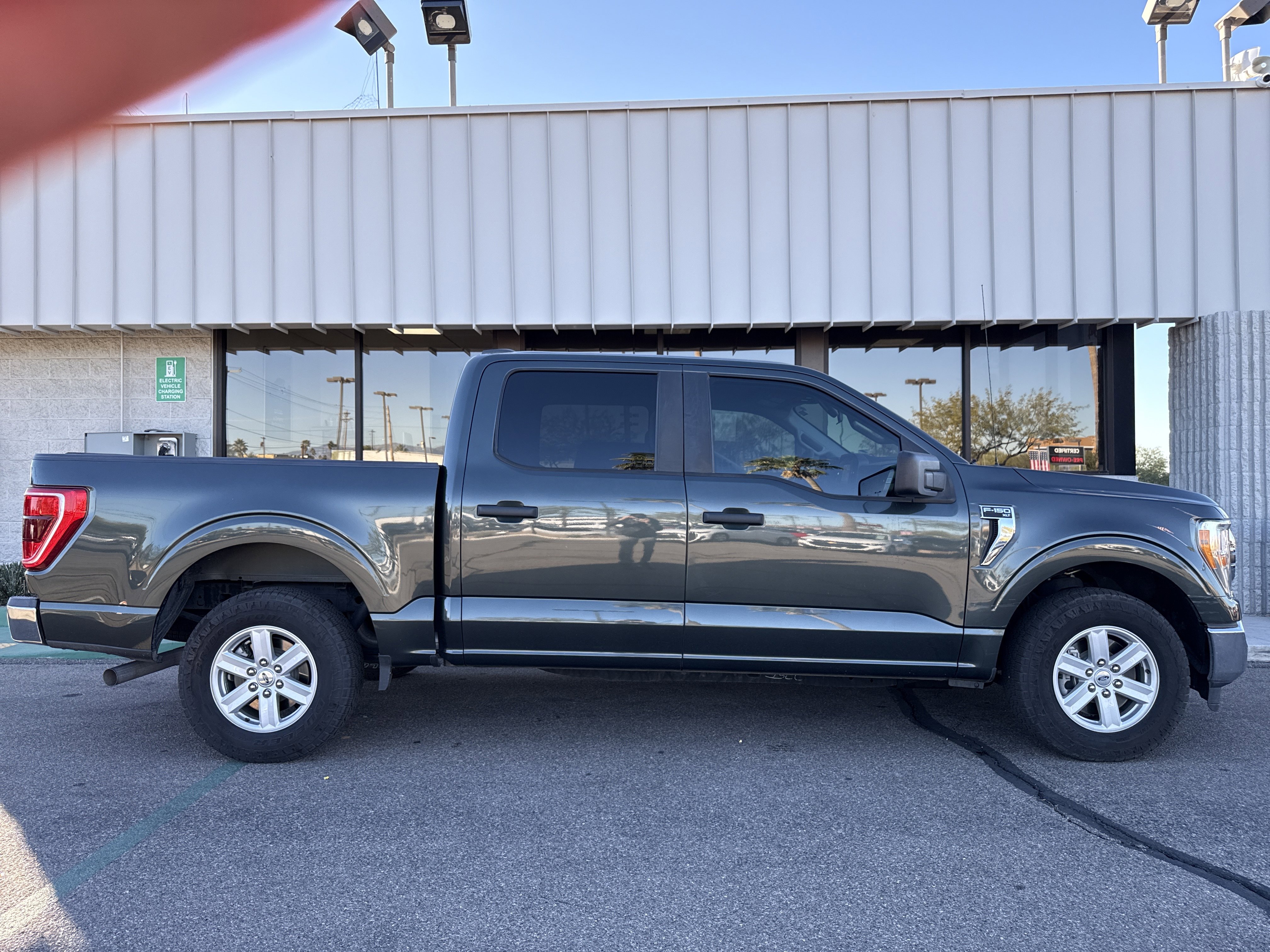 Used 2021 Ford F150 XLT w/ Trailer Tow Package image 23