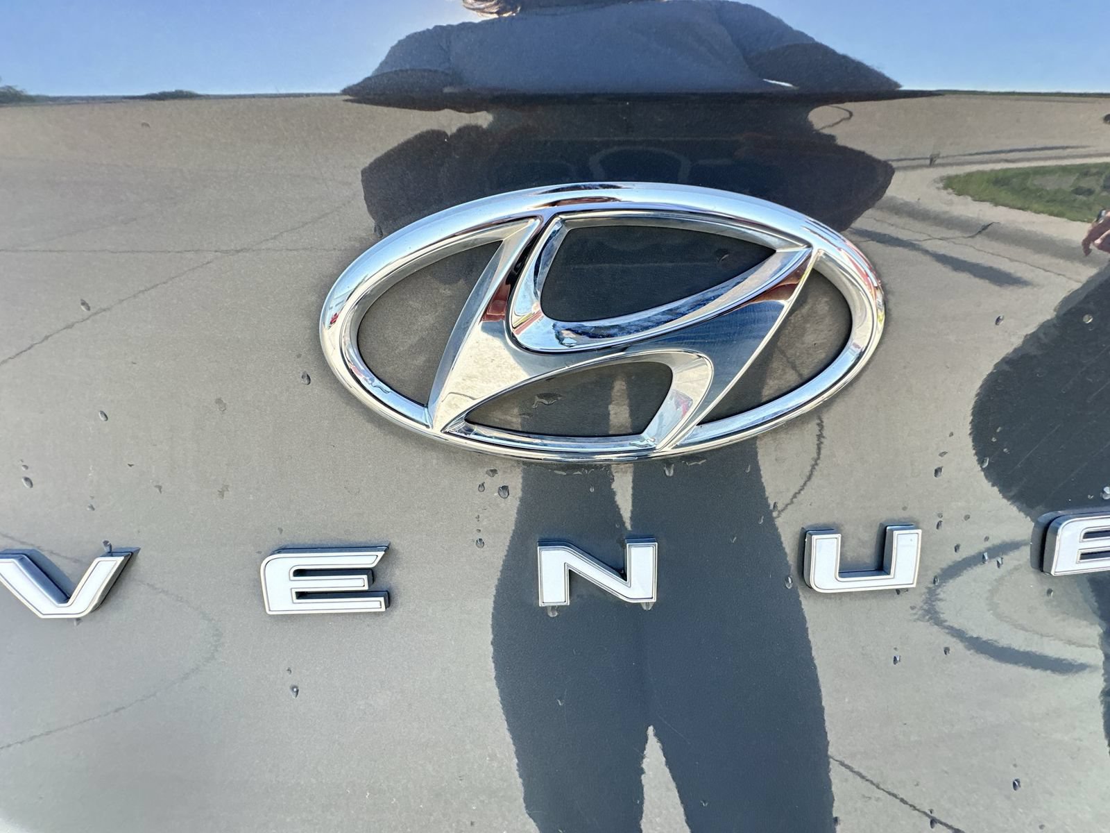 Used 2024 Hyundai Venue Limited FWD image 30