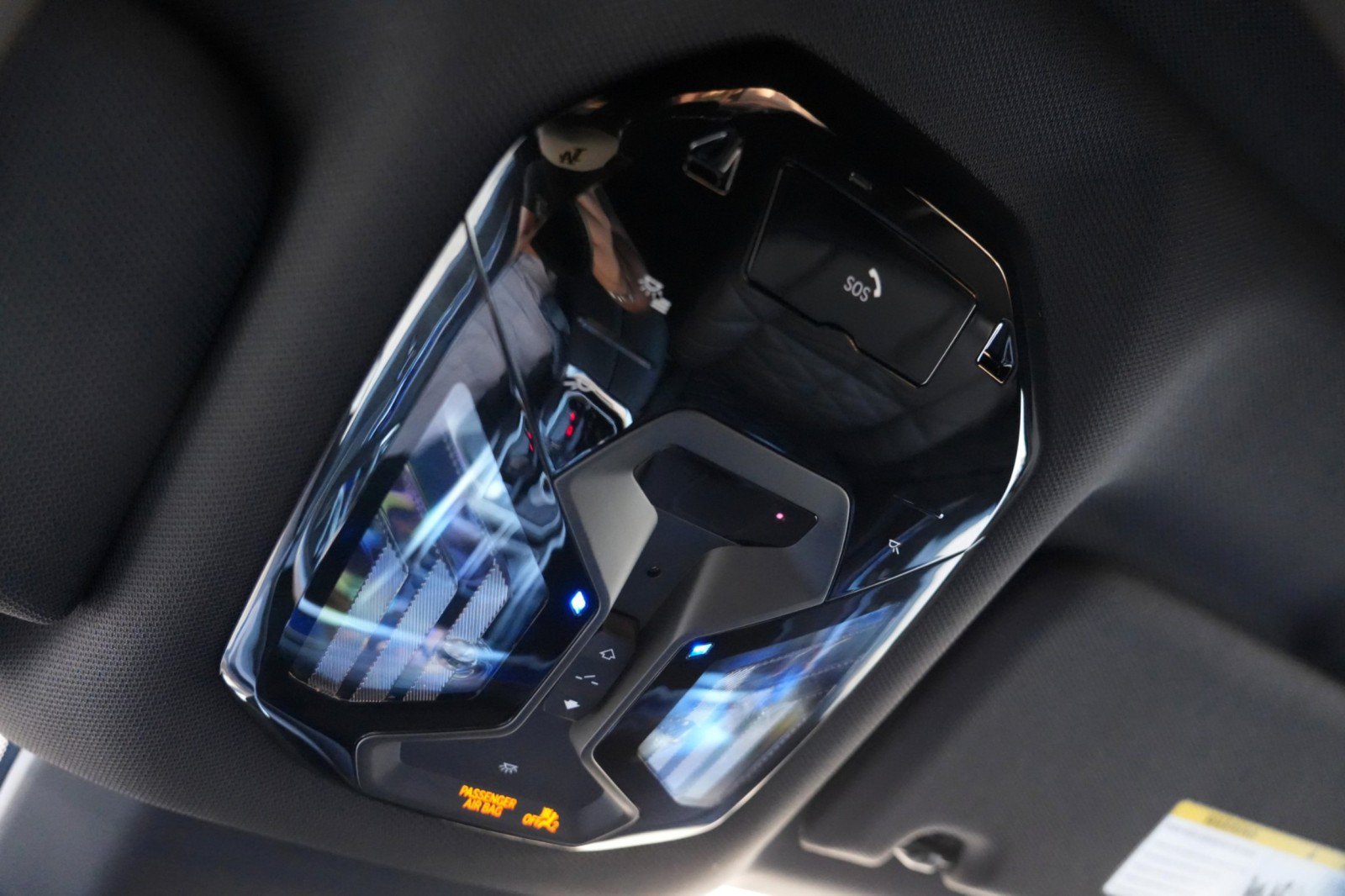 Used 2023 BMW 740i RWD image 39