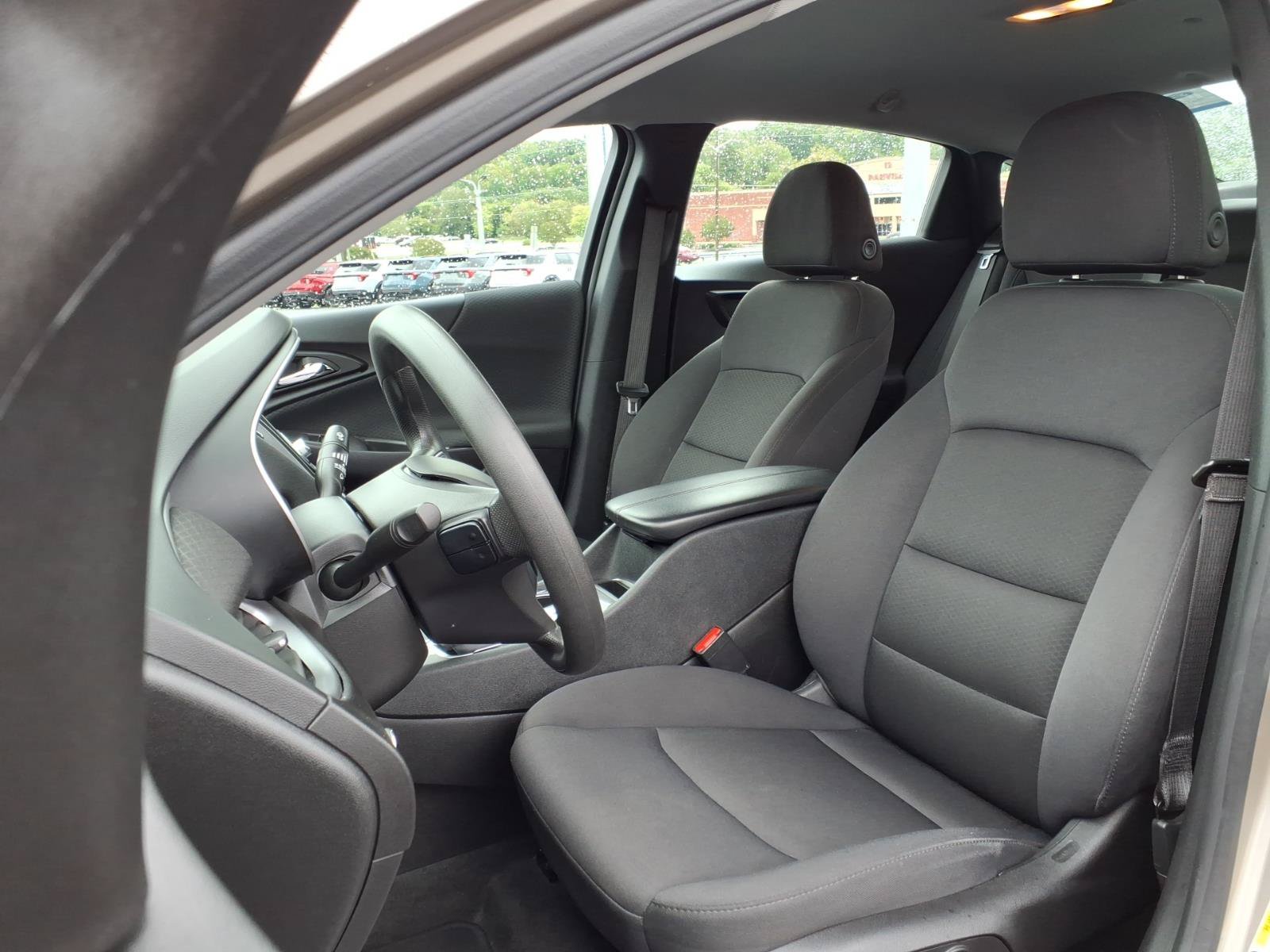 Used 2024 Chevrolet Malibu LT FWD image 12
