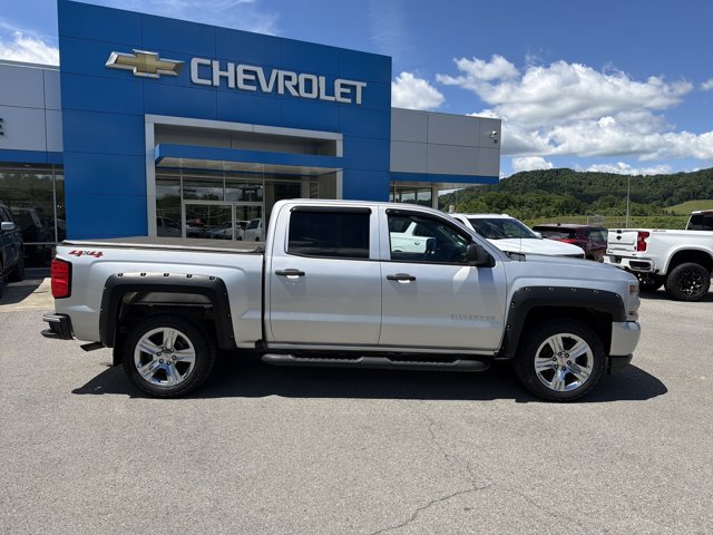 Used 2018 Chevrolet Silverado 1500 Custom w/ Custom Value Package AWD/4WD image 3
