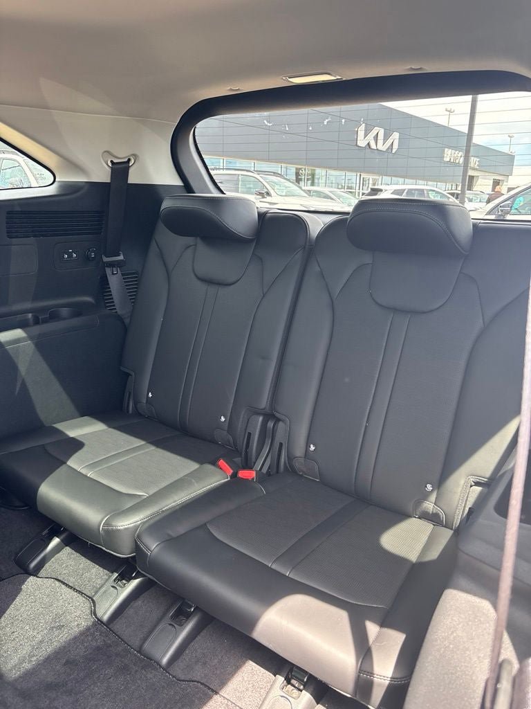 Used 2025 Kia Sorento S w/ Panoramic Sunroof Package FWD image 26