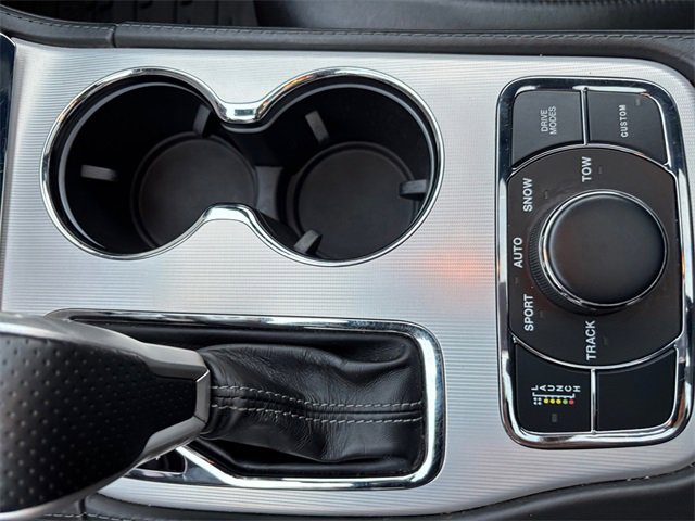 Used 2020 Jeep Grand Cherokee SRT image 20