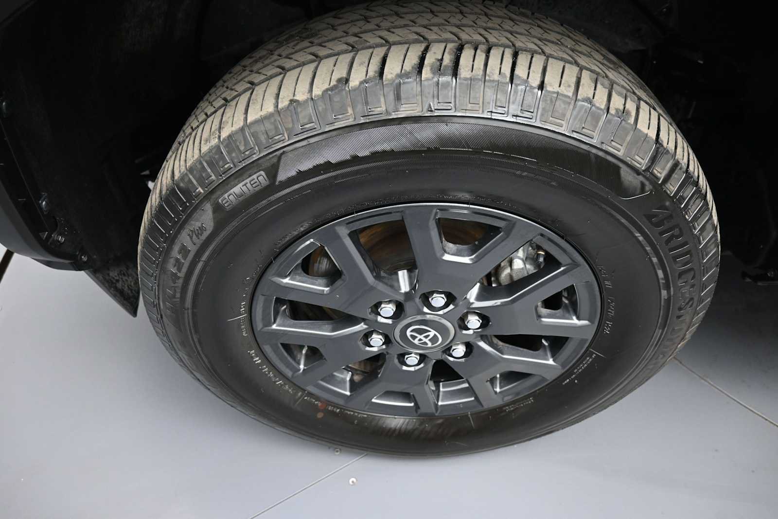 Certified 2025 Toyota 4Runner SR5 AWD/4WD image 14