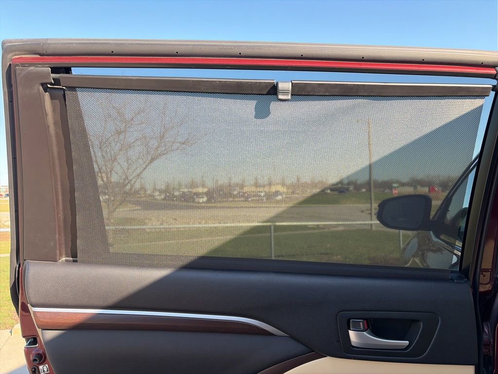 Used 2015 Toyota Highlander Limited image 48