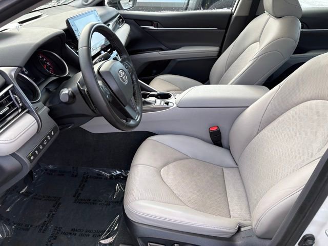 Used 2023 Toyota Camry XSE image 9