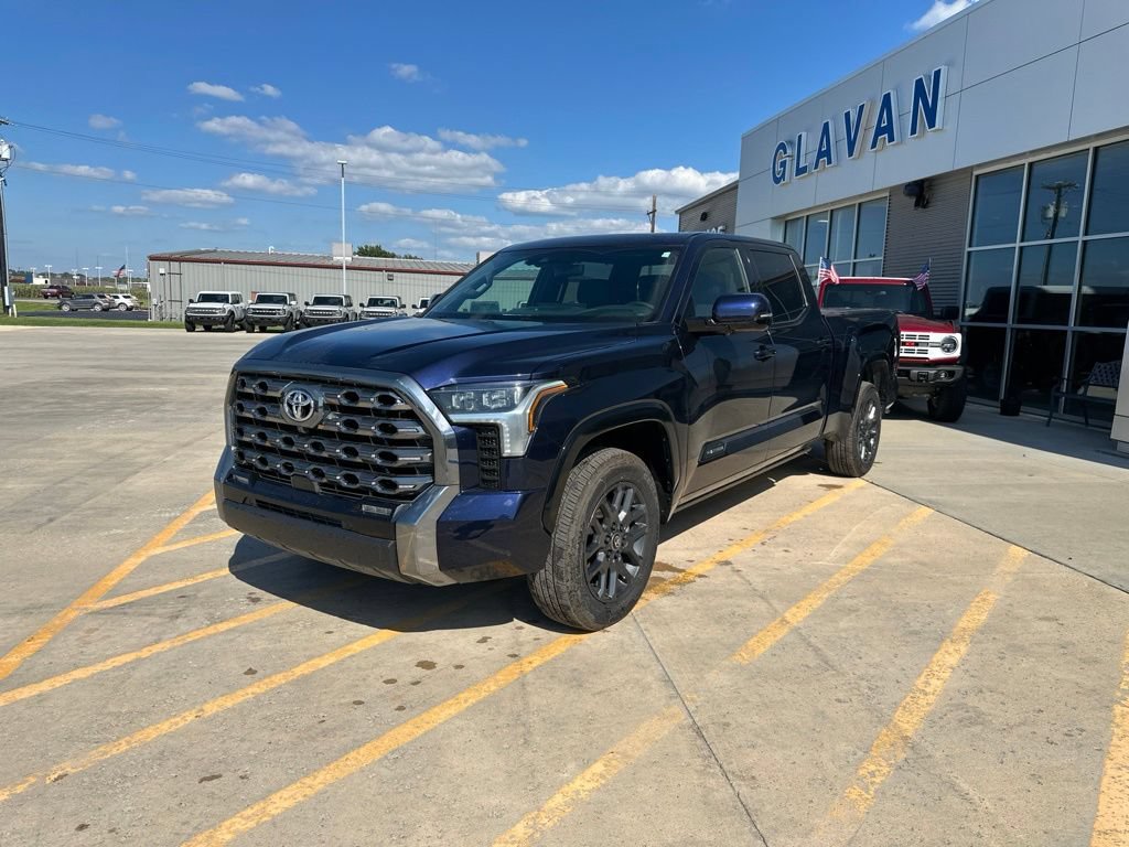 Used 2025 Toyota Tundra Platinum AWD/4WD image 3