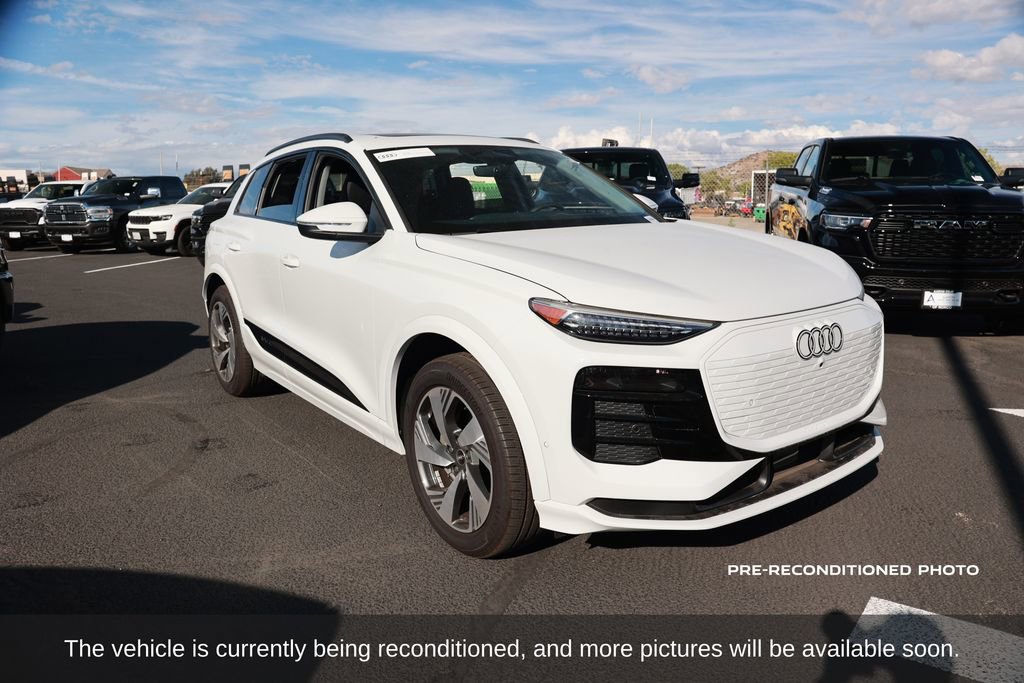 Used 2025 Audi Q6 e-tron Premium Plus w/ Premium Plus AWD/4WD image 8