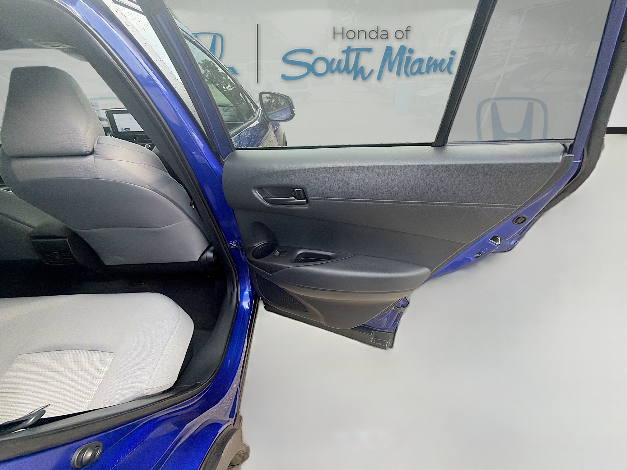 Used 2025 Toyota Corolla Cross AWD Hybrid image 30