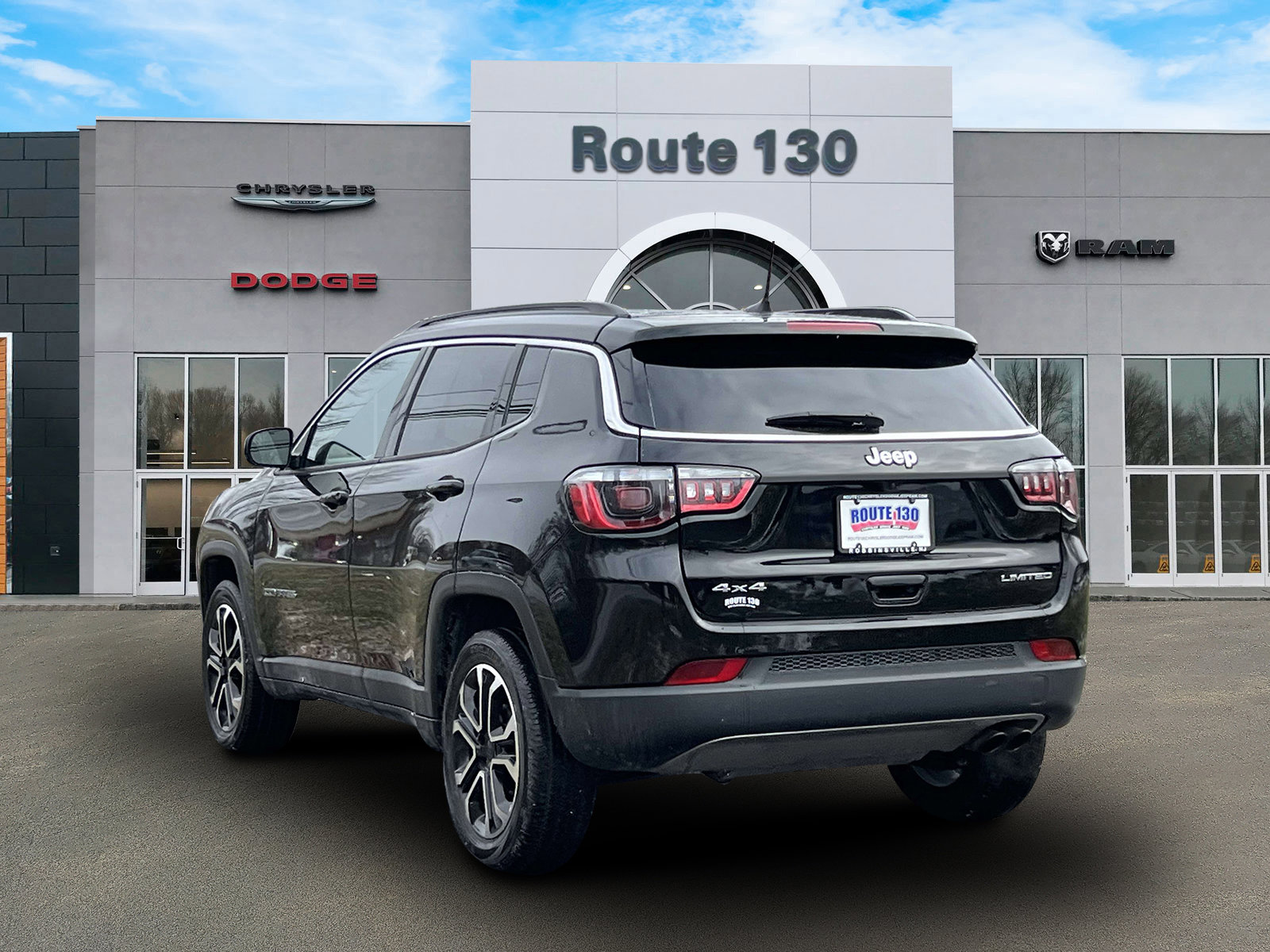 Used 2022 Jeep Compass Limited image 3