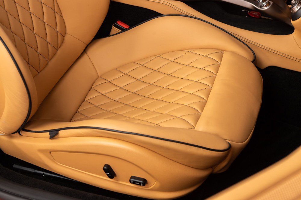 Used 2011 Ferrari California image 74