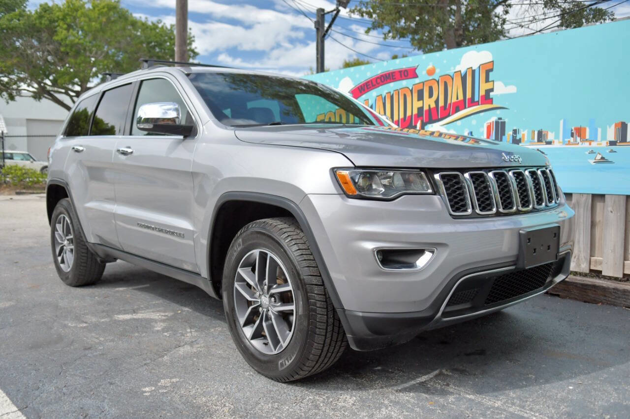 Used 2018 Jeep Grand Cherokee Limited AWD/4WD image 38